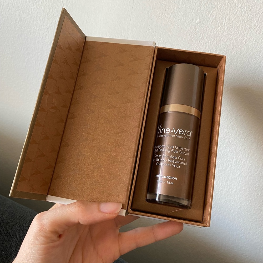 Vine Vera Age Defying Eye Serum